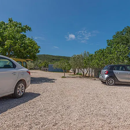 Lovely In With Wifi Hébergement de vacances *