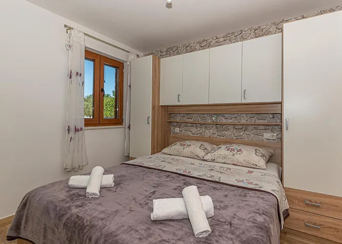 בית נופש Lovely In With Wifi