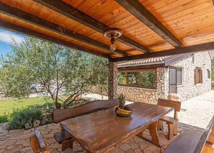 Lovely In With Wifi Vikendica