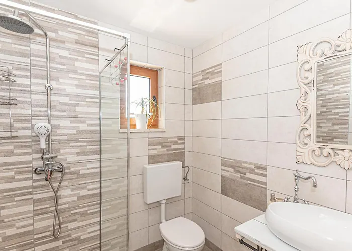 Lovely In With Wifi וודיצה